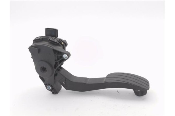 Recambio de pedal acelerador para renault master iii combi 2.3 l2h2 3,5t referencia OEM IAM 180101626R  