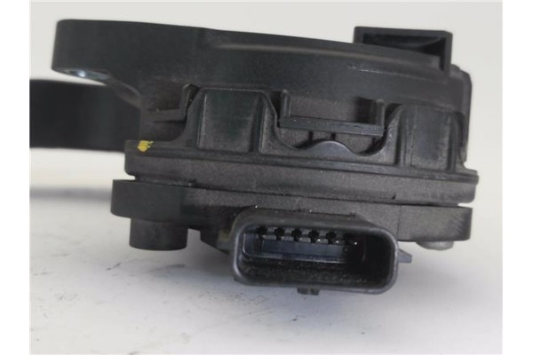 Recambio de pedal acelerador para renault master iii combi 2.3 l2h2 3,5t referencia OEM IAM 180101626R  