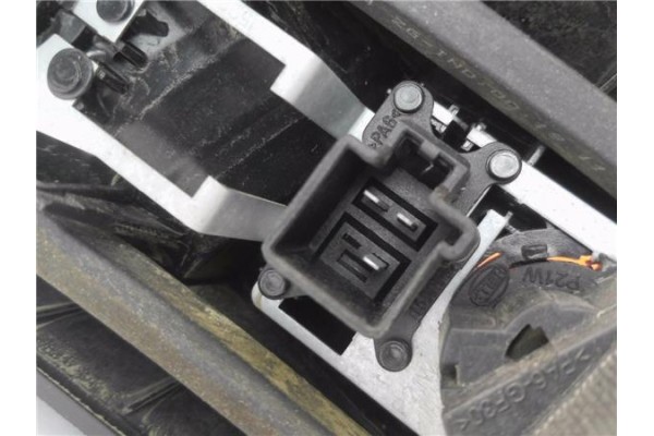 Recambio de piloto superior trasero izquierdo para volvo v70 familiar 2.4 d5 referencia OEM IAM 9154493ECE  