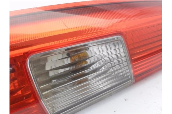 Recambio de piloto superior trasero izquierdo para volvo v70 familiar 2.4 d5 referencia OEM IAM 9154493ECE  