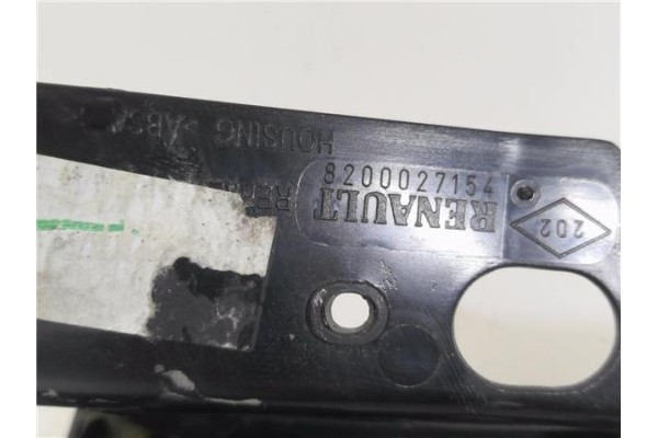 Recambio de piloto defensa trasero derecho para renault espace iv (jk0) 2.0 dci (jk01, jk03) referencia OEM IAM 8200027154  