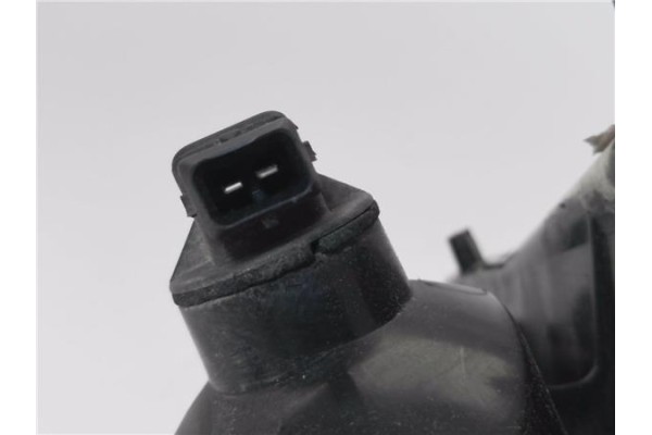 Recambio de piloto defensa trasero izquierdo para renault espace iv (jk0) 2.0 dci (jk01, jk03) referencia OEM IAM 8200027155  