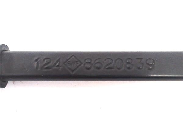 Recambio de brazo limpiaparabrisas delantero izquierdo para volvo xc90 d5 referencia OEM IAM 8620839  