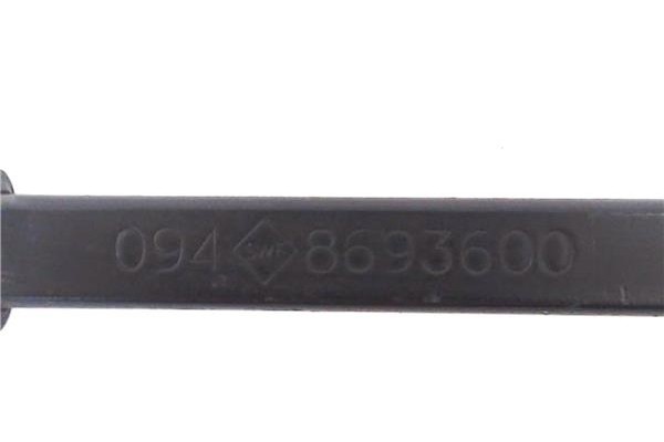 Recambio de brazo limpiaparabrisas delantero derecho para volvo xc90 d5 referencia OEM IAM 8693600  