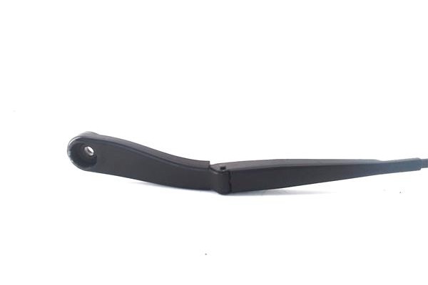 Recambio de brazo limpiaparabrisas delantero derecho para chrysler sebring berlina 2.0 crd limited referencia OEM IAM 05303716AB