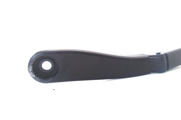 Recambio de brazo limpiaparabrisas delantero derecho para chrysler sebring berlina 2.0 crd limited referencia OEM IAM 05303716AB