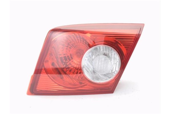 Recambio de piloto porton trasero derecho para chevrolet lacetti 1.6 cdx referencia OEM IAM 96551217  