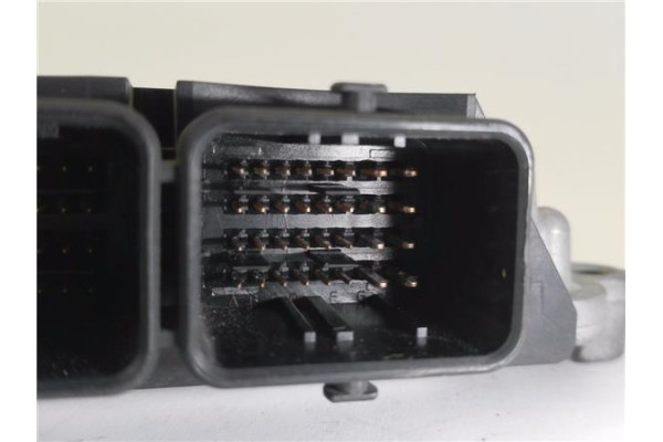 Recambio de centralita para renault espace iv (jk0) 2.0 dci (jk01, jk03) referencia OEM IAM 8200520036 281012996 