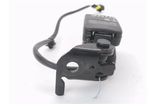 Recambio de anclaje cinturon trasero derecho para peugeot 207 1.4 x-line referencia OEM IAM 96498079XX  