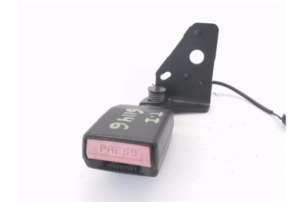 Recambio de anclaje cinturon trasero izquierdo para peugeot 207 1.4 x-line referencia OEM IAM 96498078XX  