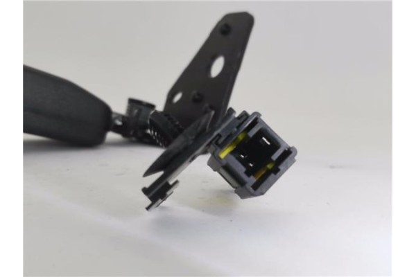 Recambio de anclaje cinturon trasero izquierdo para peugeot 207 1.4 x-line referencia OEM IAM 96498078XX  