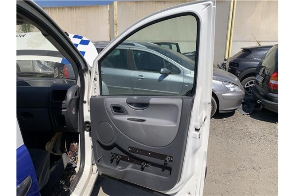 Recambio de puerta delantero derecha para peugeot expert furgón 2.0 furgón l1h1 referencia OEM IAM 9004X7  
