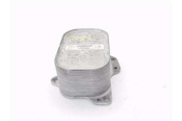 Recambio de enfriador aceite para volkswagen golf vii berlina (bq1/be2) 1.6 sport referencia OEM IAM 03N117021  