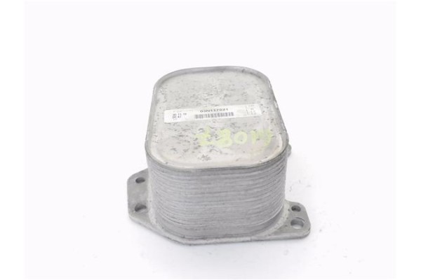 Recambio de enfriador aceite para volkswagen golf vii berlina (bq1/be2) 1.6 sport referencia OEM IAM 03N117021  