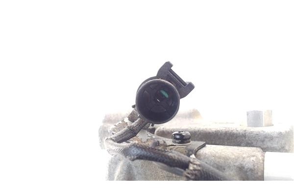 Recambio de compresor aire acond. para kia rio (jb) 1.4 16v referencia OEM IAM 1127024600 6F2210648 