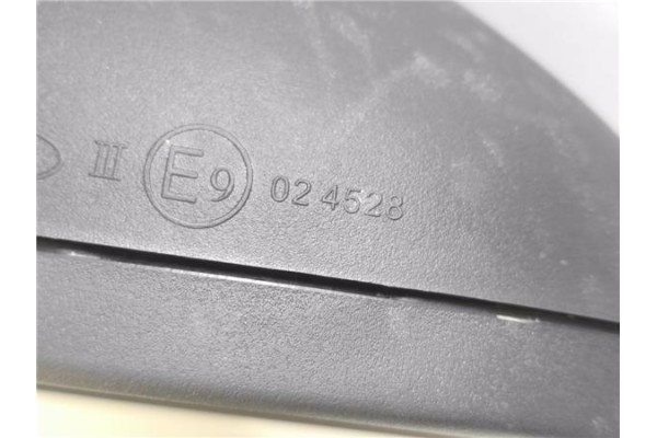 Recambio de retrovisor electrico izquierdo para peugeot 207 1.4 x-line referencia OEM IAM E9024528  