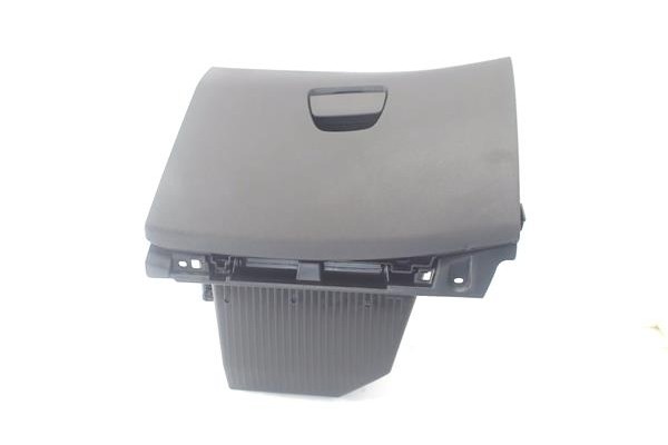 Recambio de guantera salpicadero para peugeot 2008 1.2 access referencia OEM IAM 9673811277  