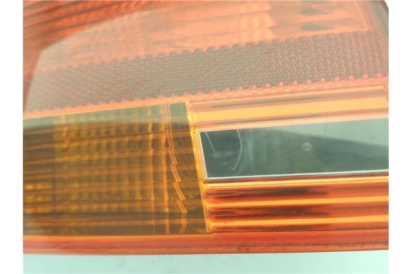 Recambio de piloto trasero izquierdo para audi a4 berlina (8e) 2.0 tdi 16v (103kw) referencia OEM IAM 8E5945095  