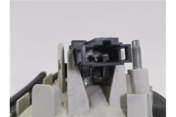 Recambio de piloto porton trasero derecho para audi a4 berlina (8e) 2.0 tdi 16v (103kw) referencia OEM IAM 8E5945094 96503802 