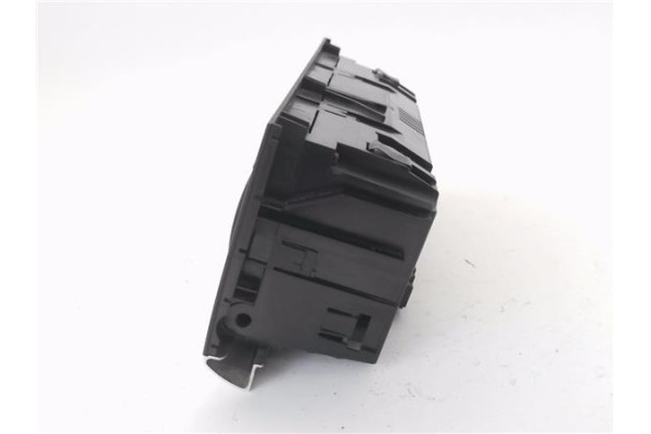 Recambio de mandos climatizador para audi a4 berlina (8e) 2.0 tdi 16v (103kw) referencia OEM IAM 8E0820043AJ  
