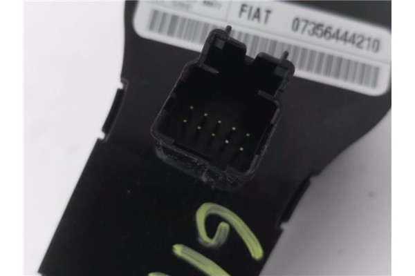 Recambio de mando de luces para jeep renegade (bu) 1.6 limited fwd referencia OEM IAM 07356444210  