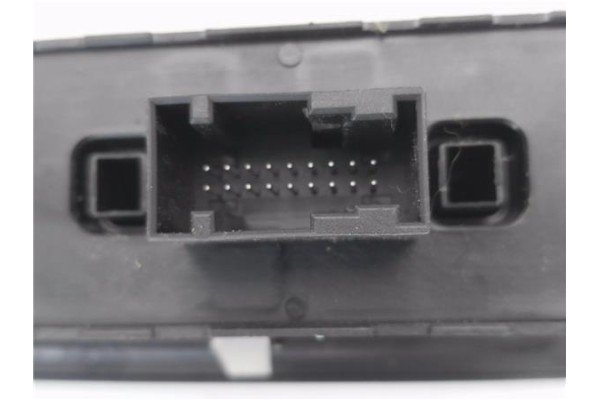 Recambio de mando elevalunas delantero izquierdo para jeep renegade (bu) 1.6 limited fwd referencia OEM IAM 07356039750  