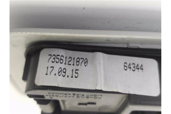 Recambio de luz trasero central techo para jeep renegade (bu) 1.6 limited fwd referencia OEM IAM 7356121870  