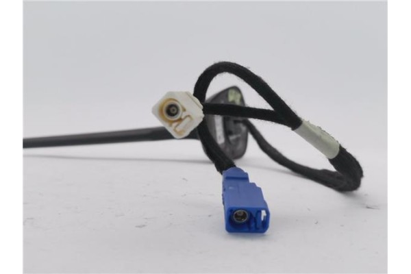 Recambio de antena electrica para jeep renegade (bu) 1.6 limited fwd referencia OEM IAM 51977808  