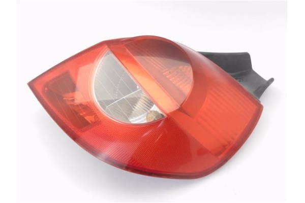 Recambio de piloto trasero derecho para renault clio iii 1.5 dci (br17, cr17) referencia OEM IAM 8200459960 89035080 