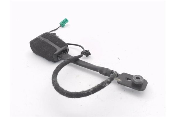 Recambio de anclaje cinturon delantero derecho para jeep renegade (bu) 1.6 limited fwd referencia OEM IAM 34217844A 52029232 