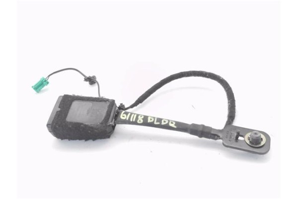 Recambio de anclaje cinturon delantero derecho para jeep renegade (bu) 1.6 limited fwd referencia OEM IAM 34217844A 52029232 