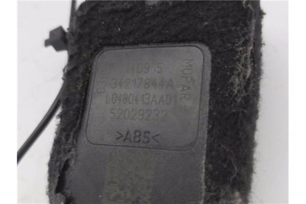 Recambio de anclaje cinturon delantero derecho para jeep renegade (bu) 1.6 limited fwd referencia OEM IAM 34217844A 52029232 