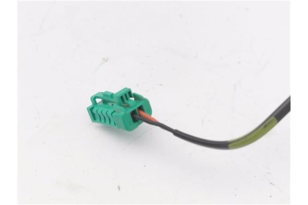 Recambio de anclaje cinturon delantero izquierdo para jeep renegade (bu) 1.6 limited fwd referencia OEM IAM 34217845A 5,20E+07 