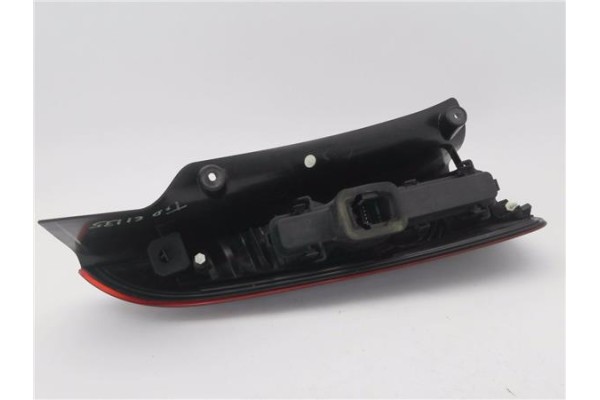 Recambio de piloto trasero derecho para renault espace iv (jk0) 2.0 dci (jk01, jk03) referencia OEM IAM 8200394724  