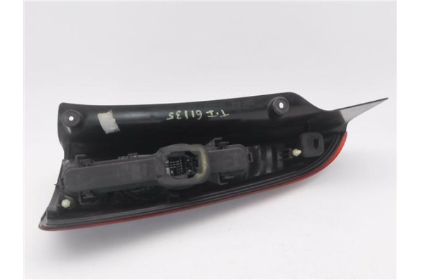 Recambio de piloto trasero izquierdo para renault espace iv (jk0) 2.0 dci (jk01, jk03) referencia OEM IAM 8200394722  