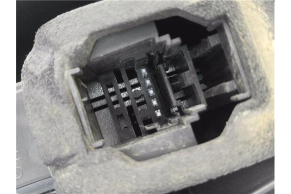 Recambio de piloto trasero izquierdo para renault espace iv (jk0) 2.0 dci (jk01, jk03) referencia OEM IAM 8200394722  