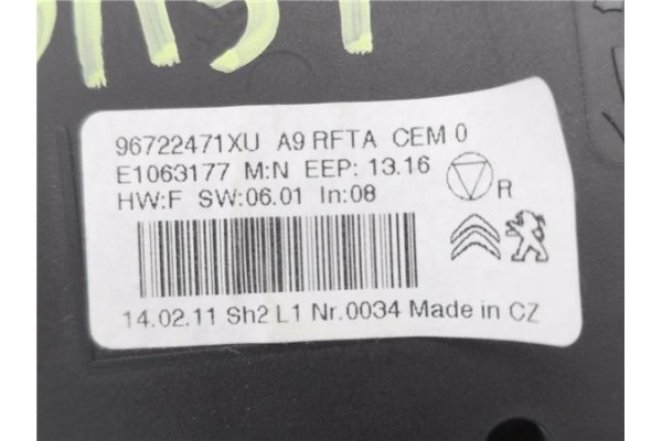 Recambio de mandos climatizador para peugeot 2008 1.2 access referencia OEM IAM 96722471XU E1063177 