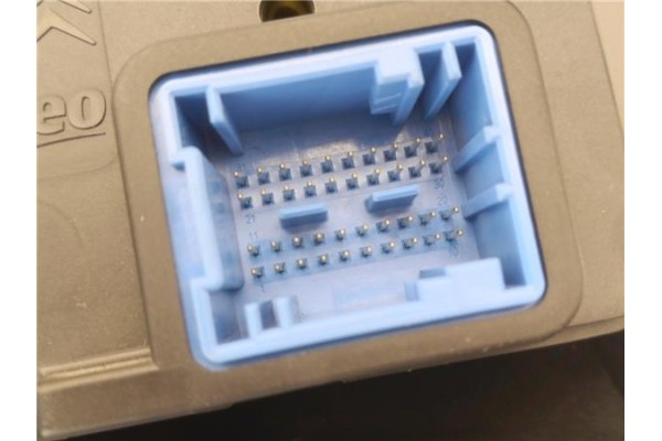 Recambio de mandos climatizador para peugeot 2008 1.2 access referencia OEM IAM 96722471XU E1063177 