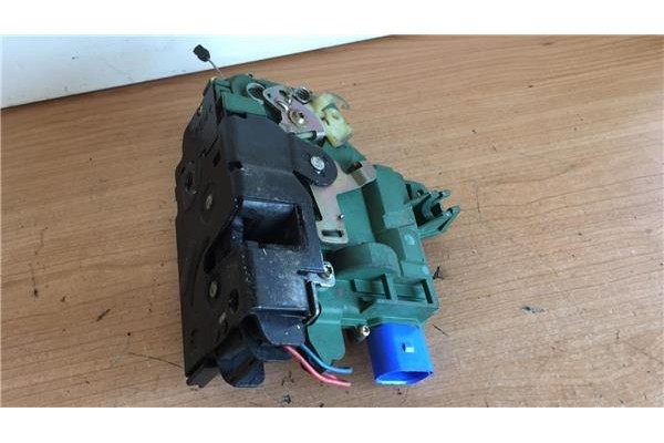Recambio de cierre electromagnetico delantero izquierdo para seat ibiza (6l1) 1.2 hit referencia OEM IAM 15AMC3B1837015AM 991990