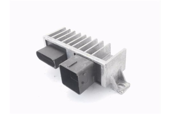 Recambio de rele calentadores para renault master iii combi 2.3 l2h2 3,5t referencia OEM IAM 271202380R  