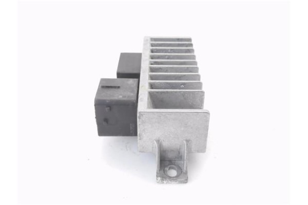 Recambio de rele calentadores para renault master iii combi 2.3 l2h2 3,5t referencia OEM IAM 271202380R  