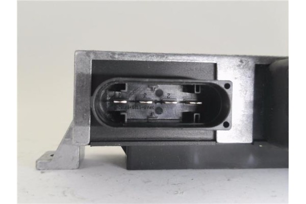 Recambio de rele calentadores para renault master iii combi 2.3 l2h2 3,5t referencia OEM IAM 271202380R  