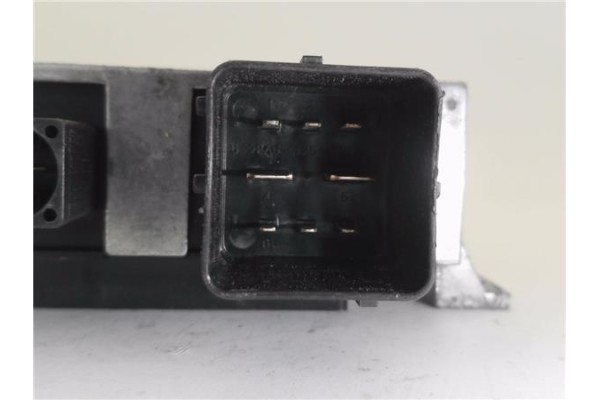 Recambio de rele calentadores para renault master iii combi 2.3 l2h2 3,5t referencia OEM IAM 271202380R  