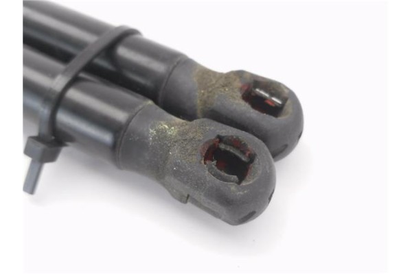 Recambio de amortiguador porton para jeep renegade (bu) 1.6 limited fwd referencia OEM IAM 7672080460N 520176510 