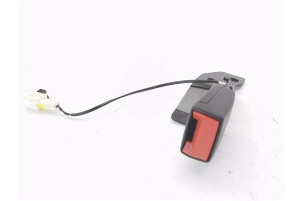 Recambio de anclaje cinturon trasero derecho para jeep renegade (bu) 1.6 limited fwd referencia OEM IAM 34174910C 735598107 