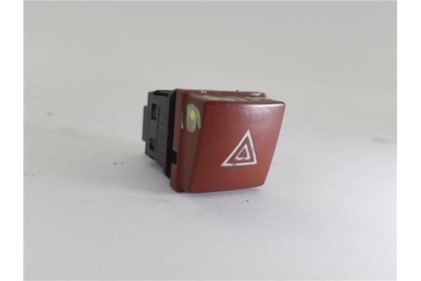 Recambio de interruptor luces emergencia para peugeot 207 1.4 x-line referencia OEM IAM 96472122KR  