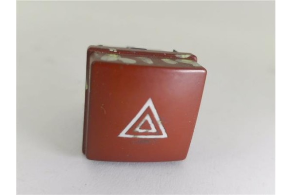 Recambio de interruptor luces emergencia para peugeot 207 1.4 x-line referencia OEM IAM 96472122KR  