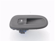 Recambio de mando elevalunas delantero derecho para renault master iii combi 2.3 l2h2 3,5t referencia OEM IAM 8200548968  