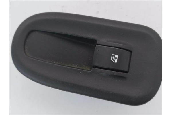 Recambio de mando elevalunas delantero derecho para renault master iii combi 2.3 l2h2 3,5t referencia OEM IAM 8200548968  