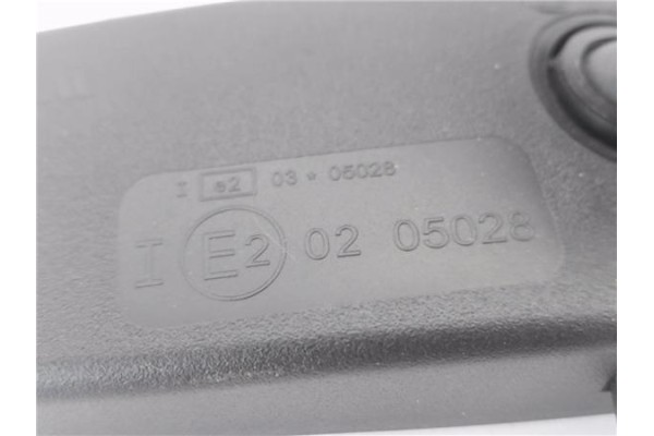 Recambio de retrovisor interior para peugeot 2008 1.2 access referencia OEM IAM E20205028  